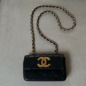 Vintage Chanel mini large logo